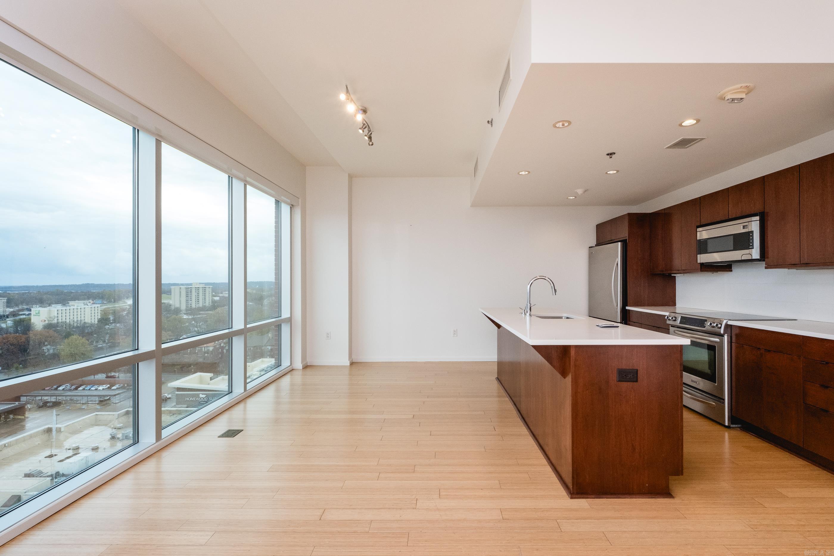 315 Rock Street Unit: 1507