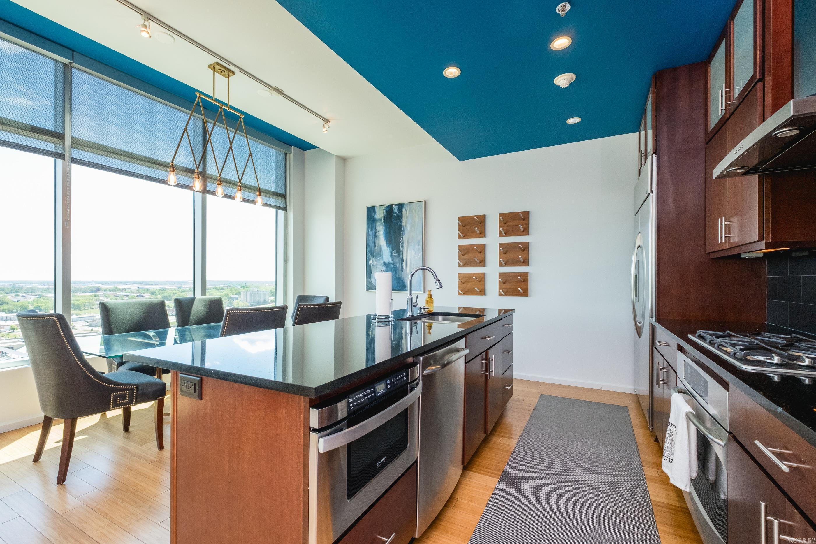 315 Rock Street Unit: 1606