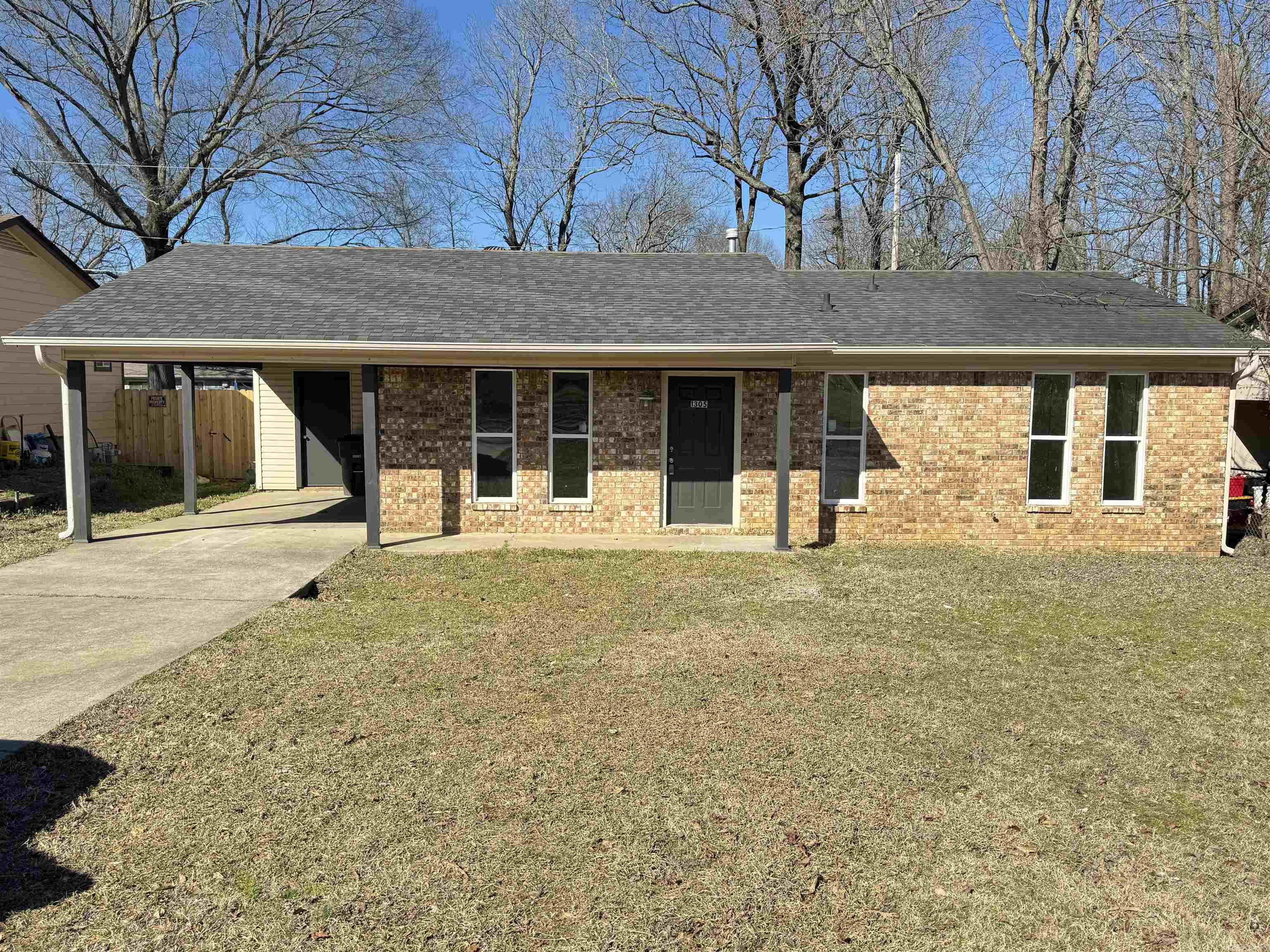 1305 Ray Road