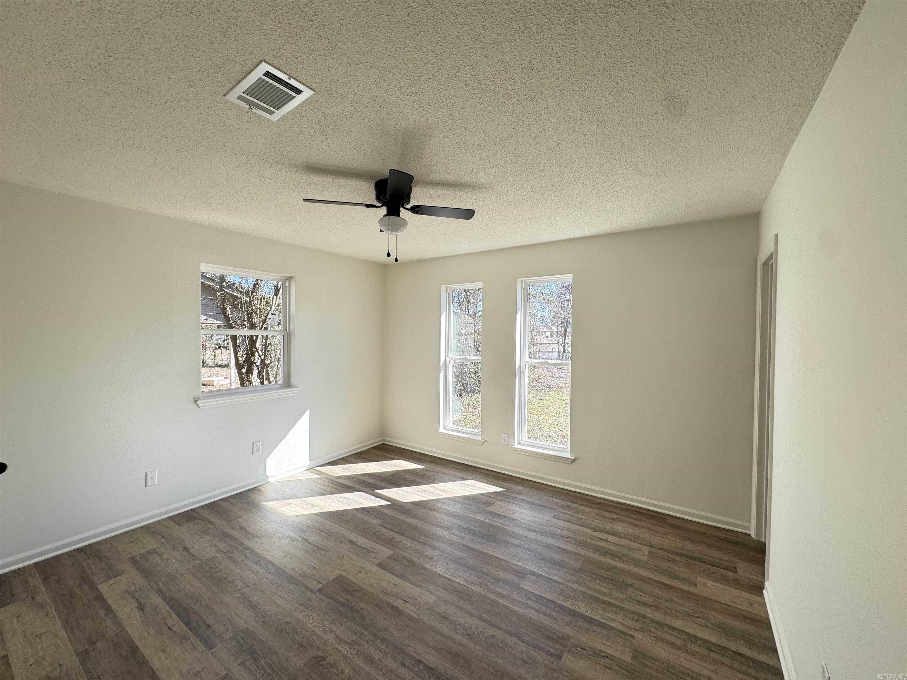 1305 Ray Road