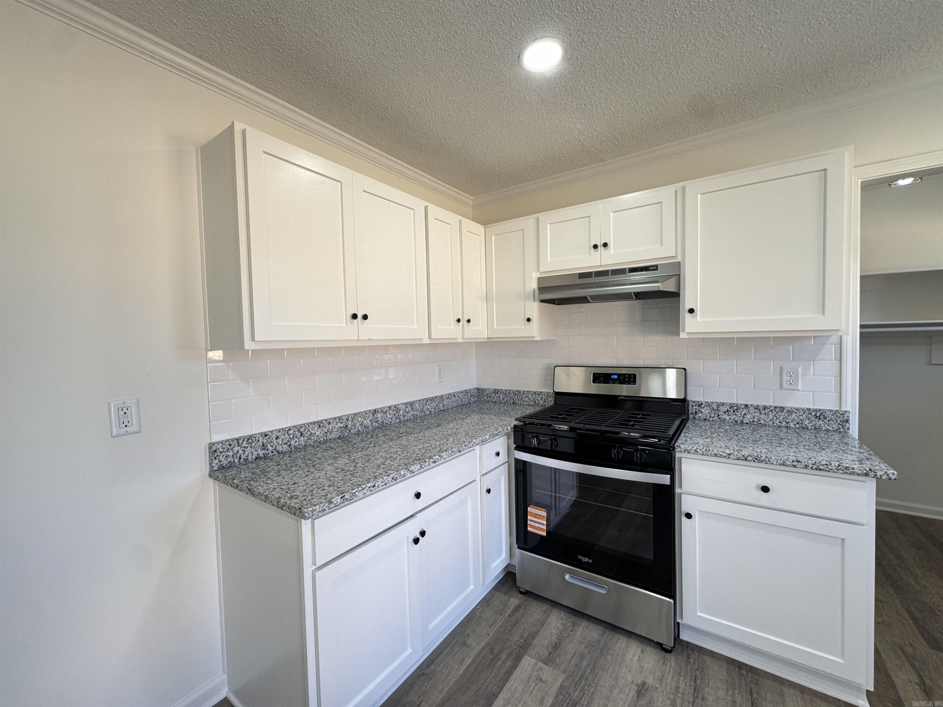 1305 Ray Road