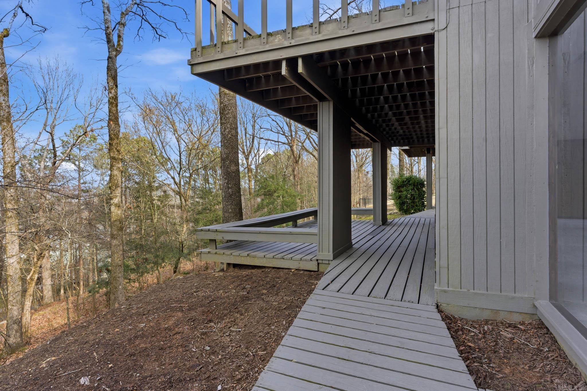 9 Timberlake Drive