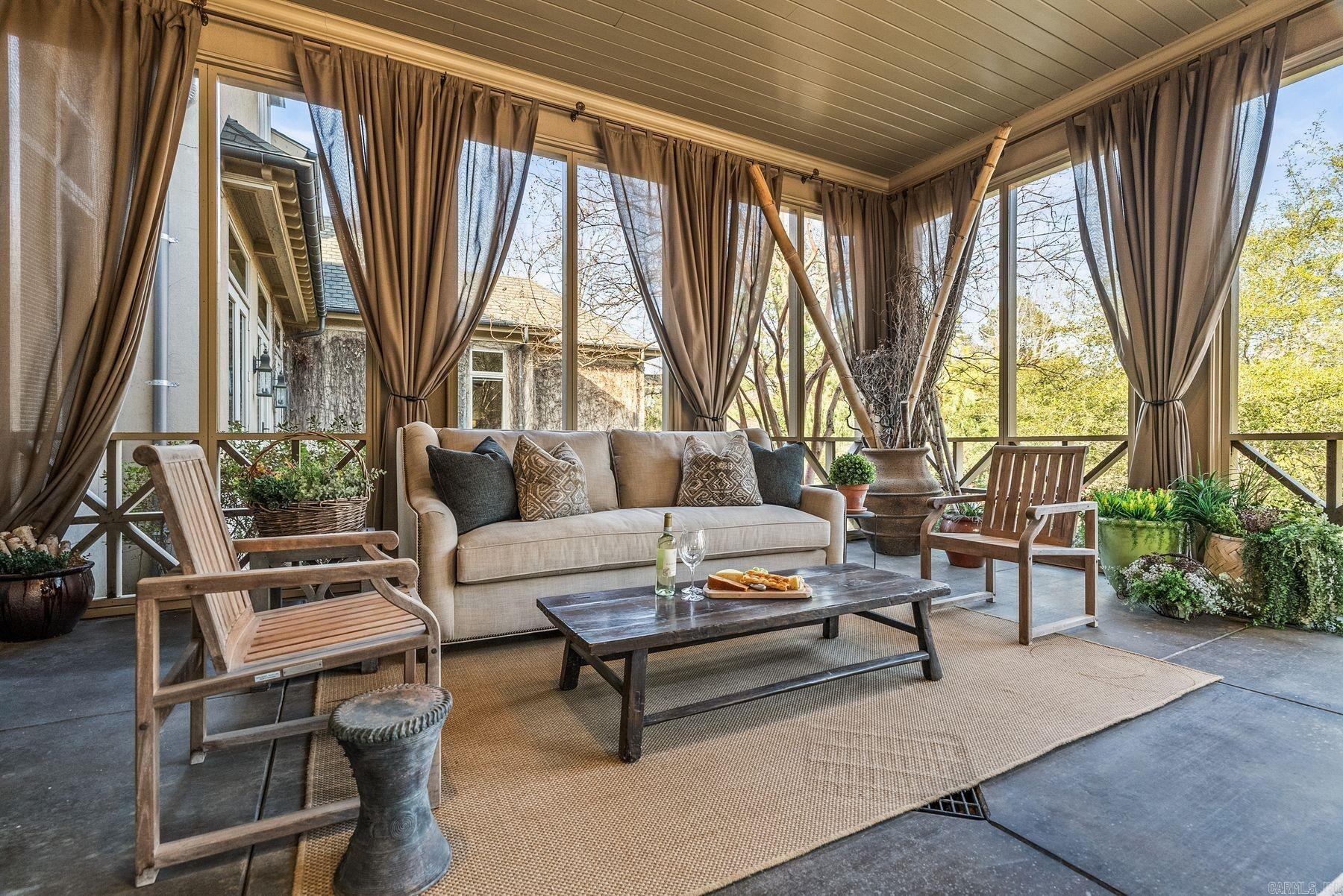 19 Spring Valley Lane