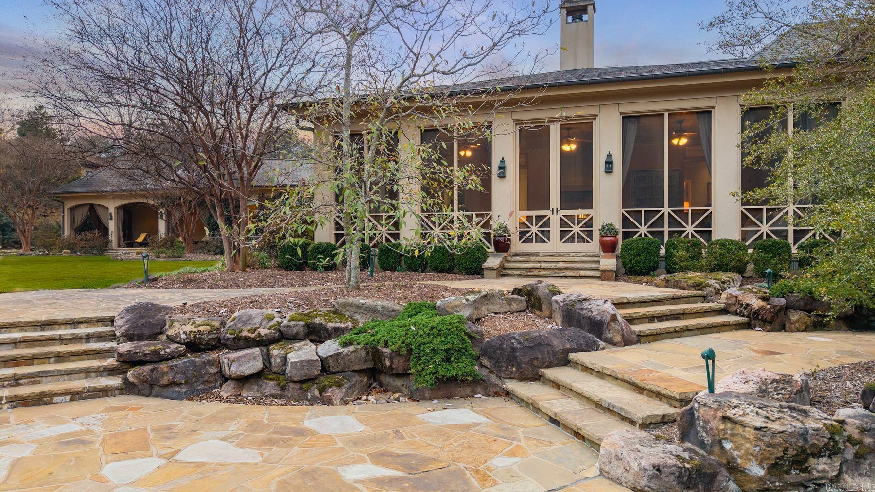 19 Spring Valley Lane