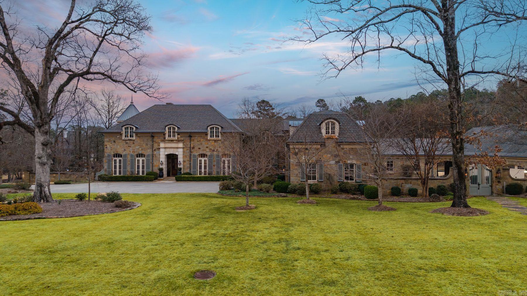 19 Spring Valley Lane