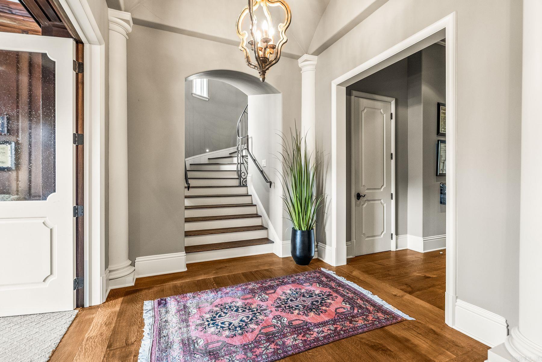 19 Spring Valley Lane