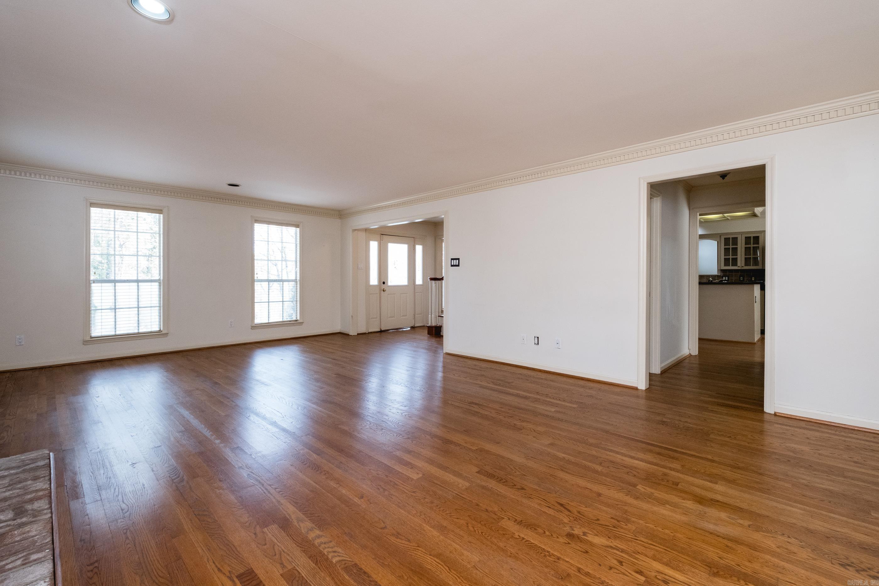 8 Fenchley Ct