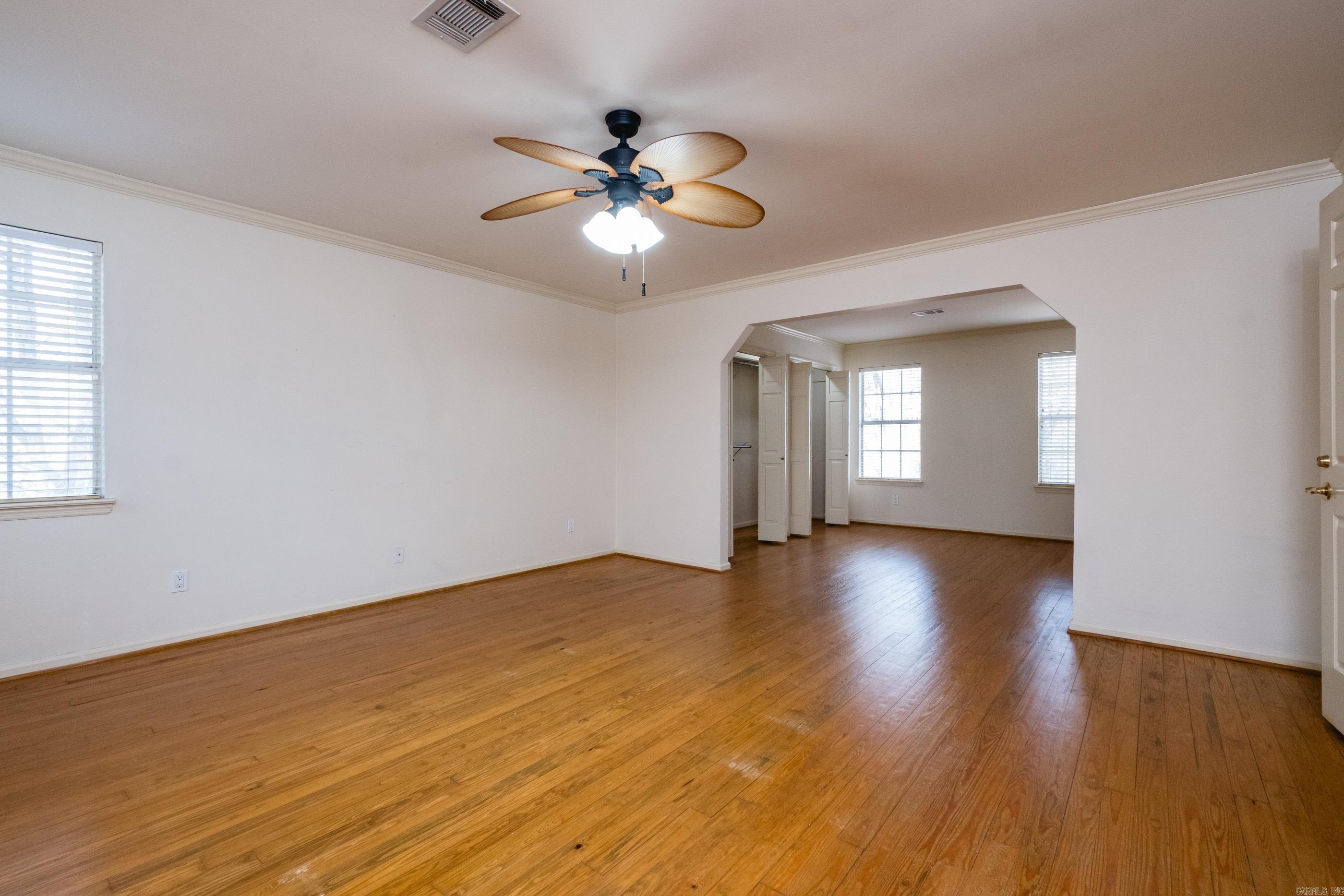 8 Fenchley Ct