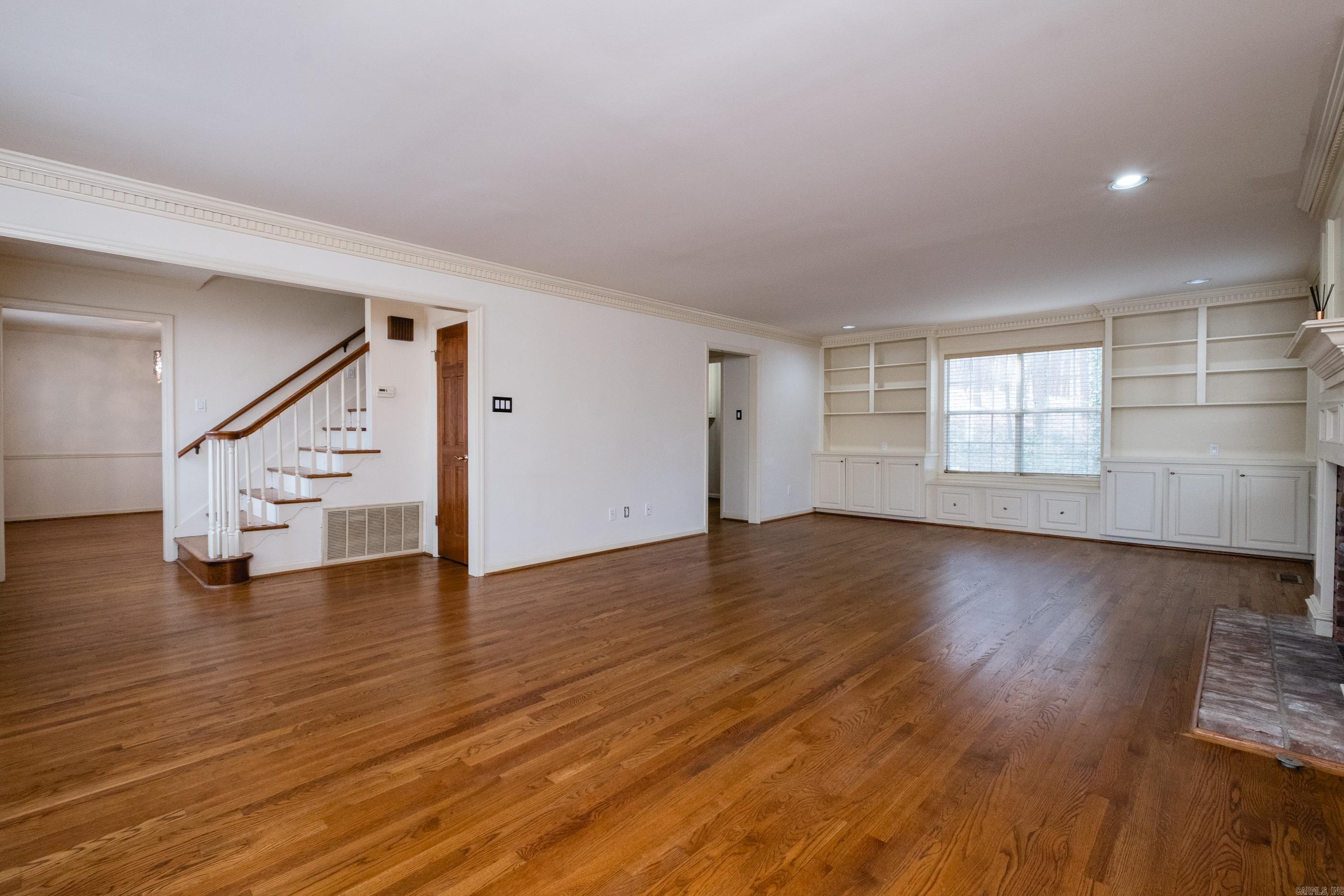 8 Fenchley Ct