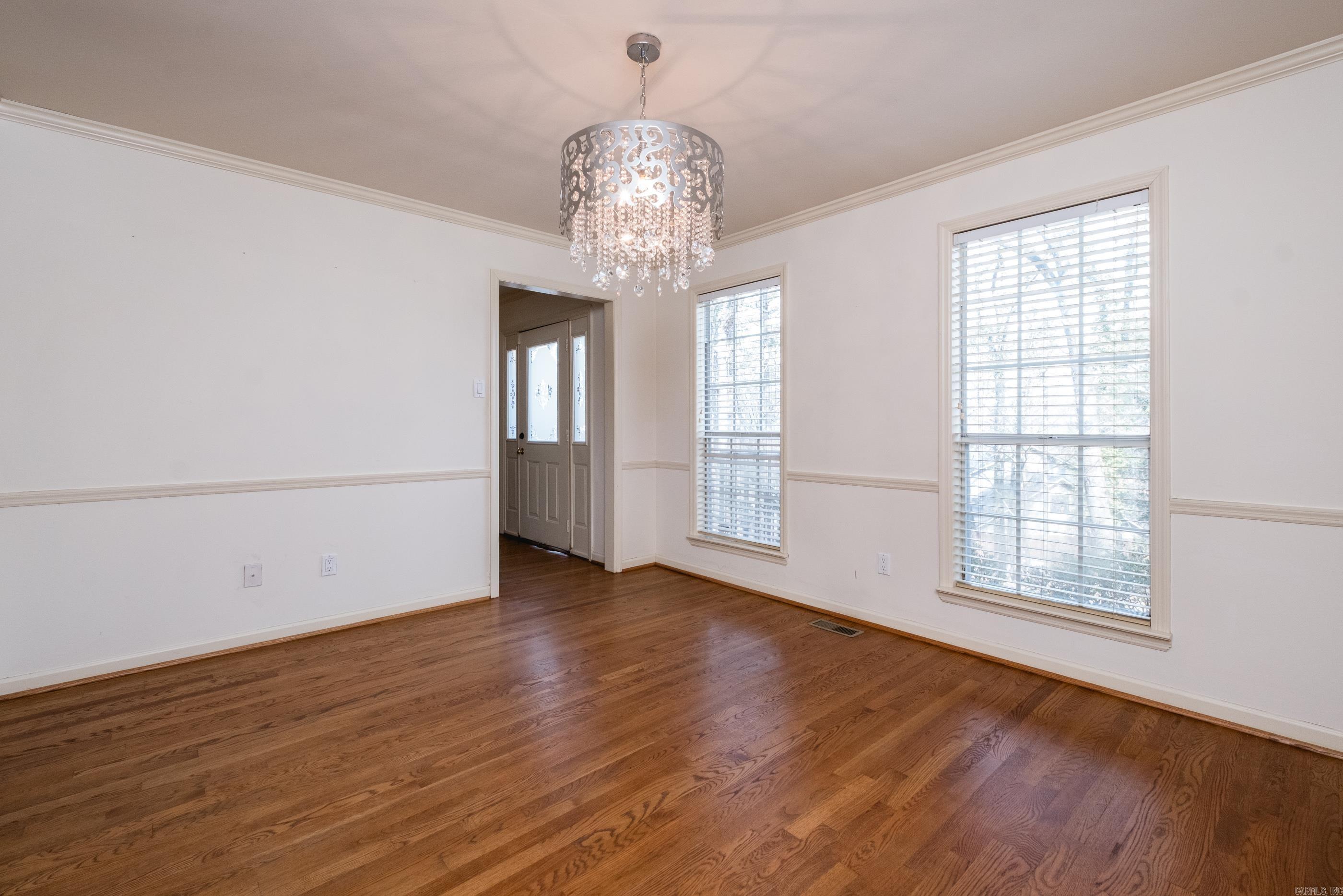 8 Fenchley Ct