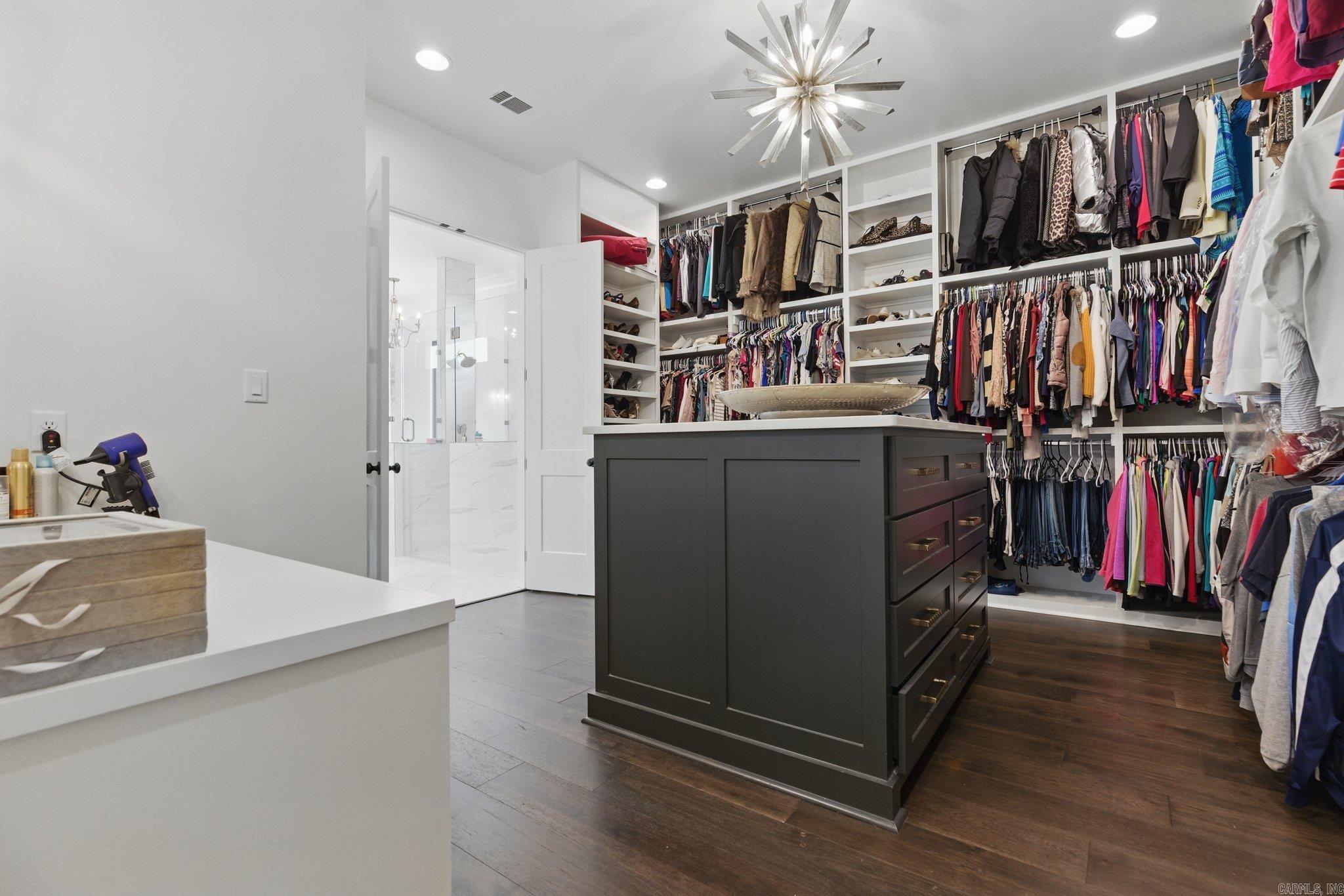 125 Hallen Lane