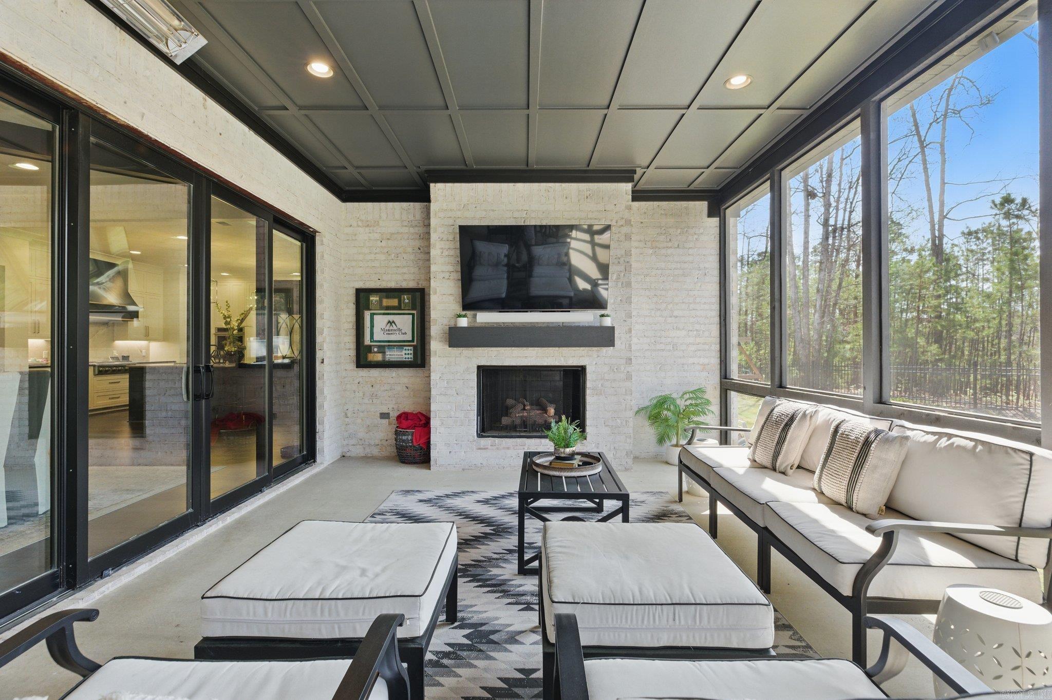 125 Hallen Lane