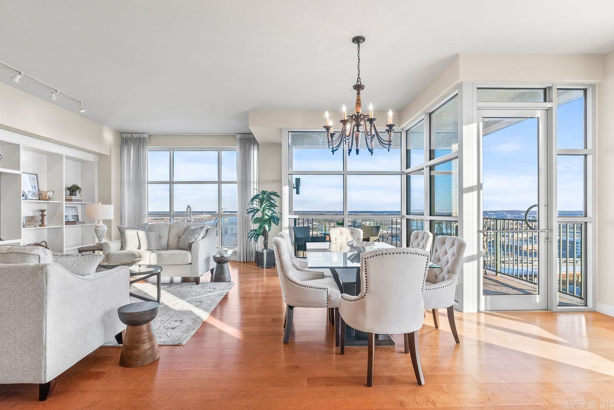 521 E President Clinton Avenue Unit: 1402