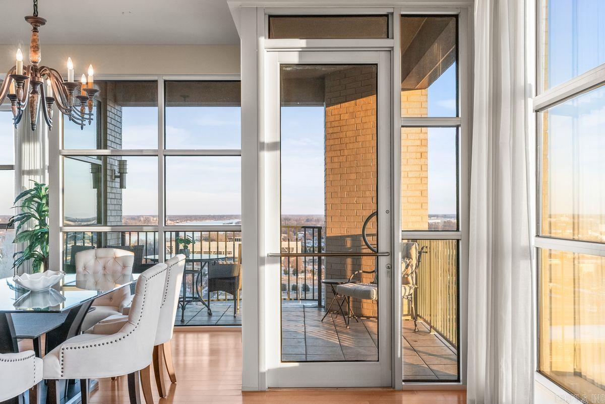 521 E President Clinton Avenue Unit: 1402