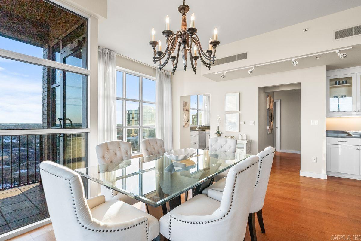 521 E President Clinton Avenue Unit: 1402