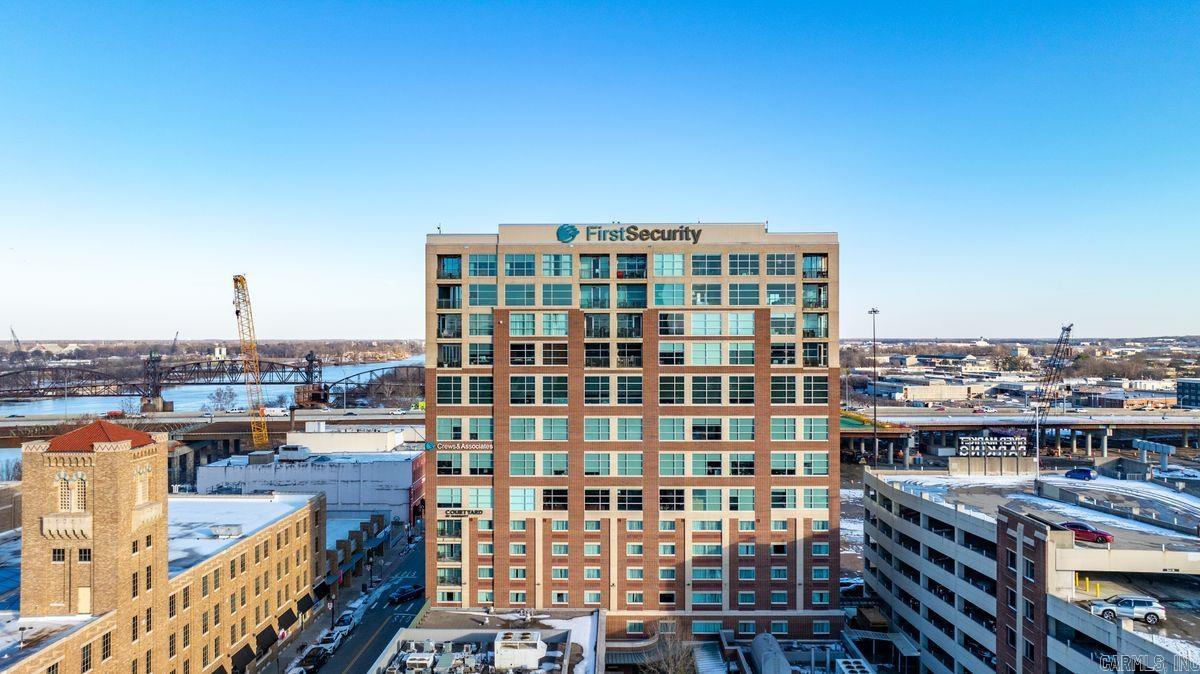 521 E President Clinton Avenue Unit: 1402