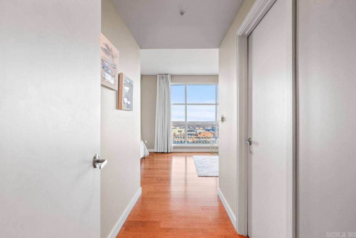 521 E President Clinton Avenue Unit: 1402