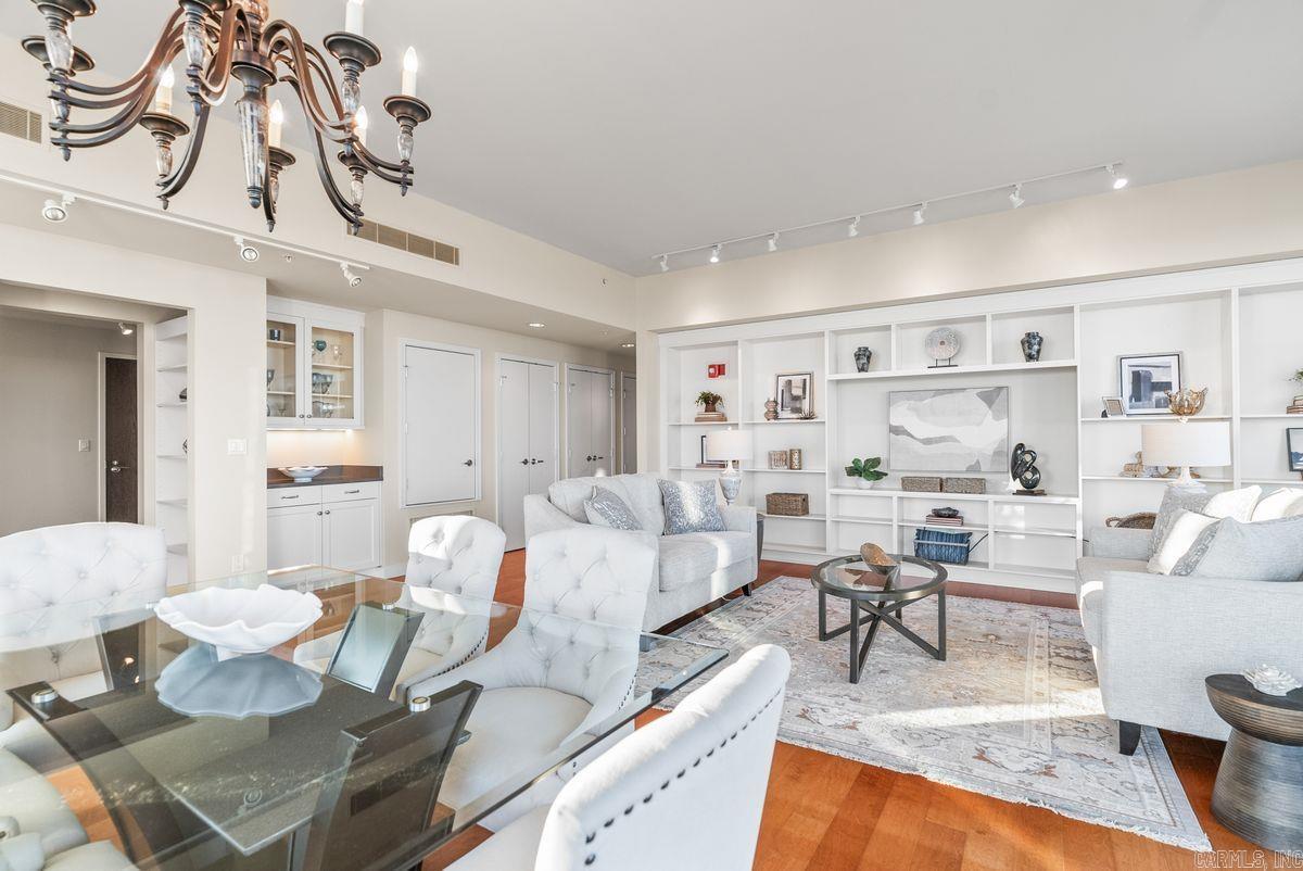 521 E President Clinton Avenue Unit: 1402