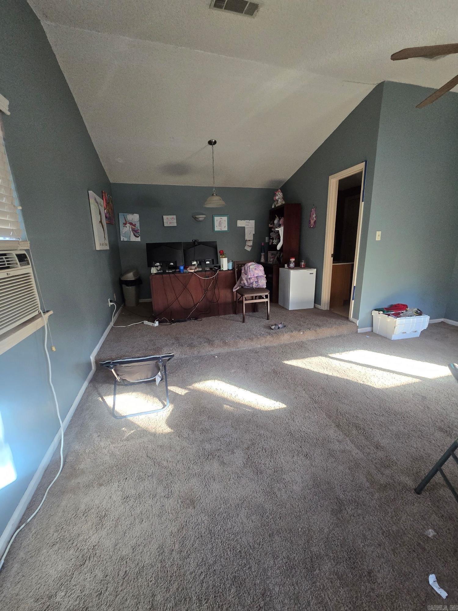 909 S Shobe Road