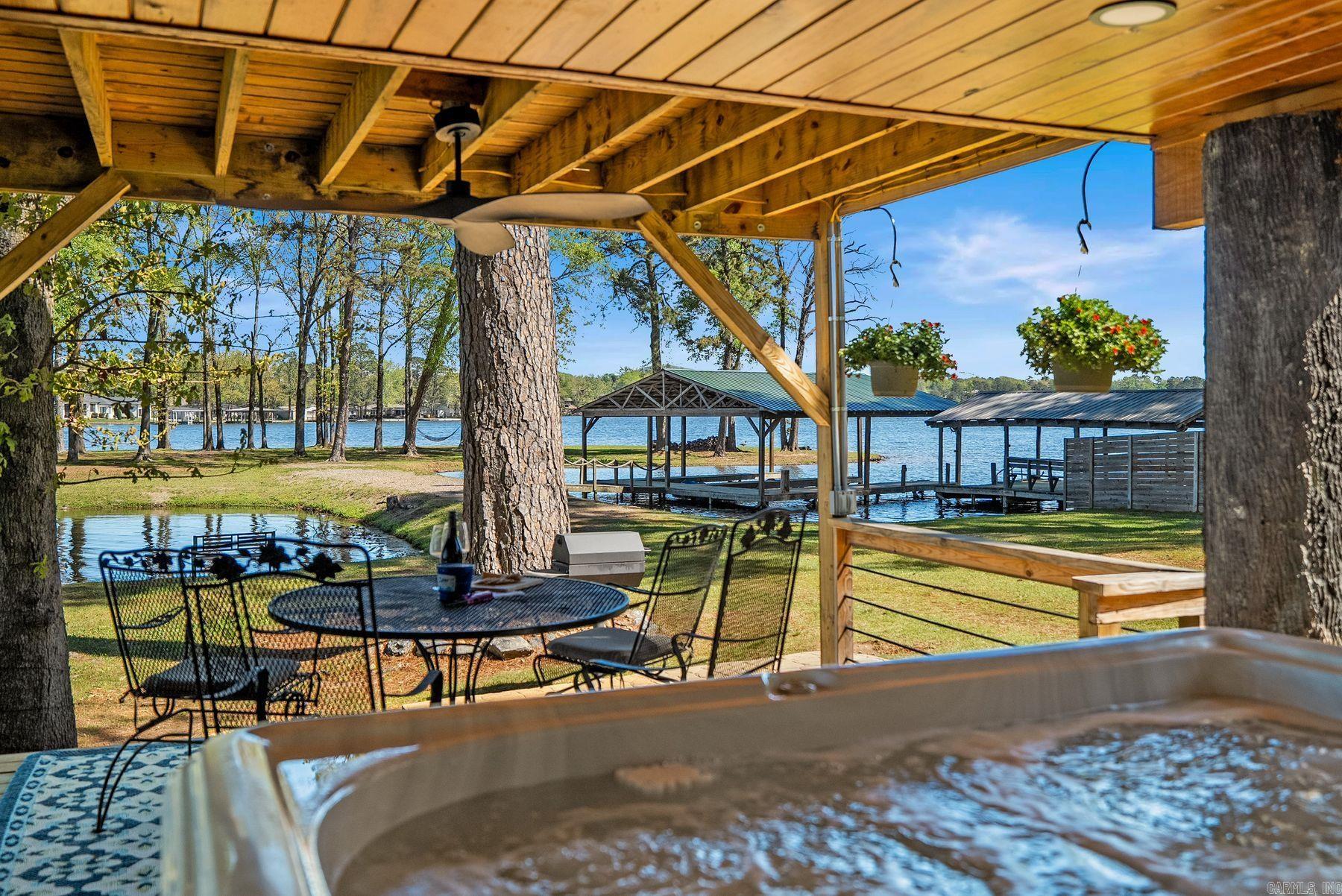 142 Northshore Terrace