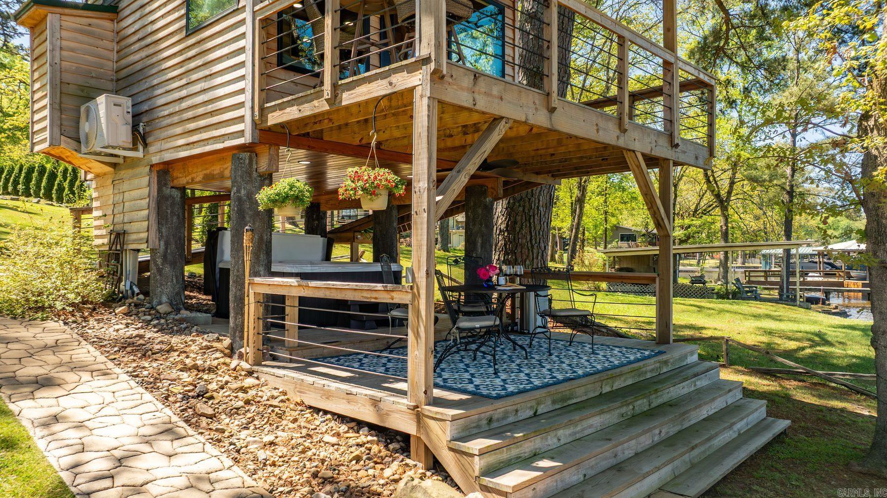 142 Northshore Terrace