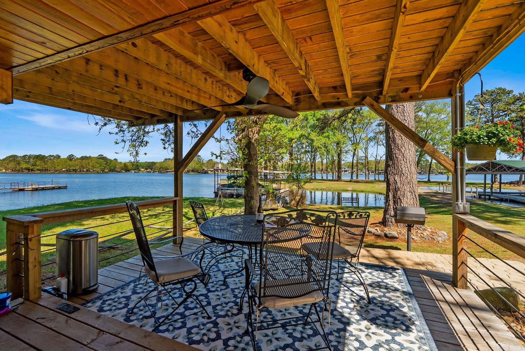 142 Northshore Terrace