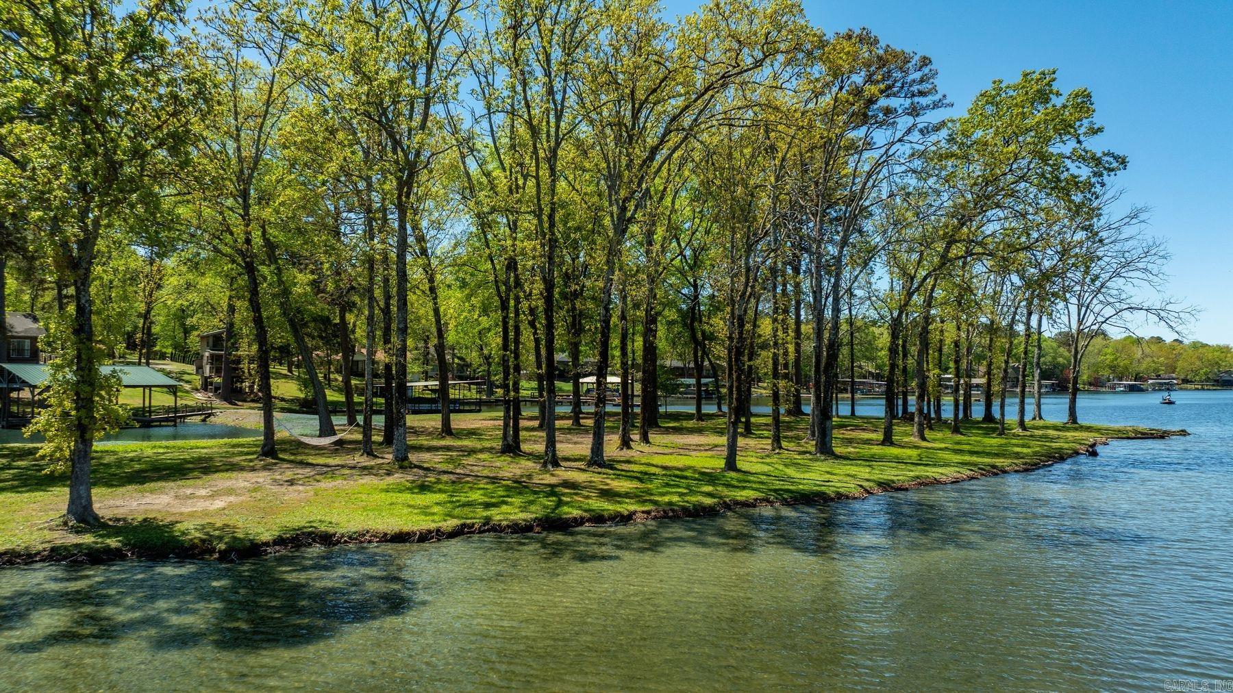 142 Northshore Terrace