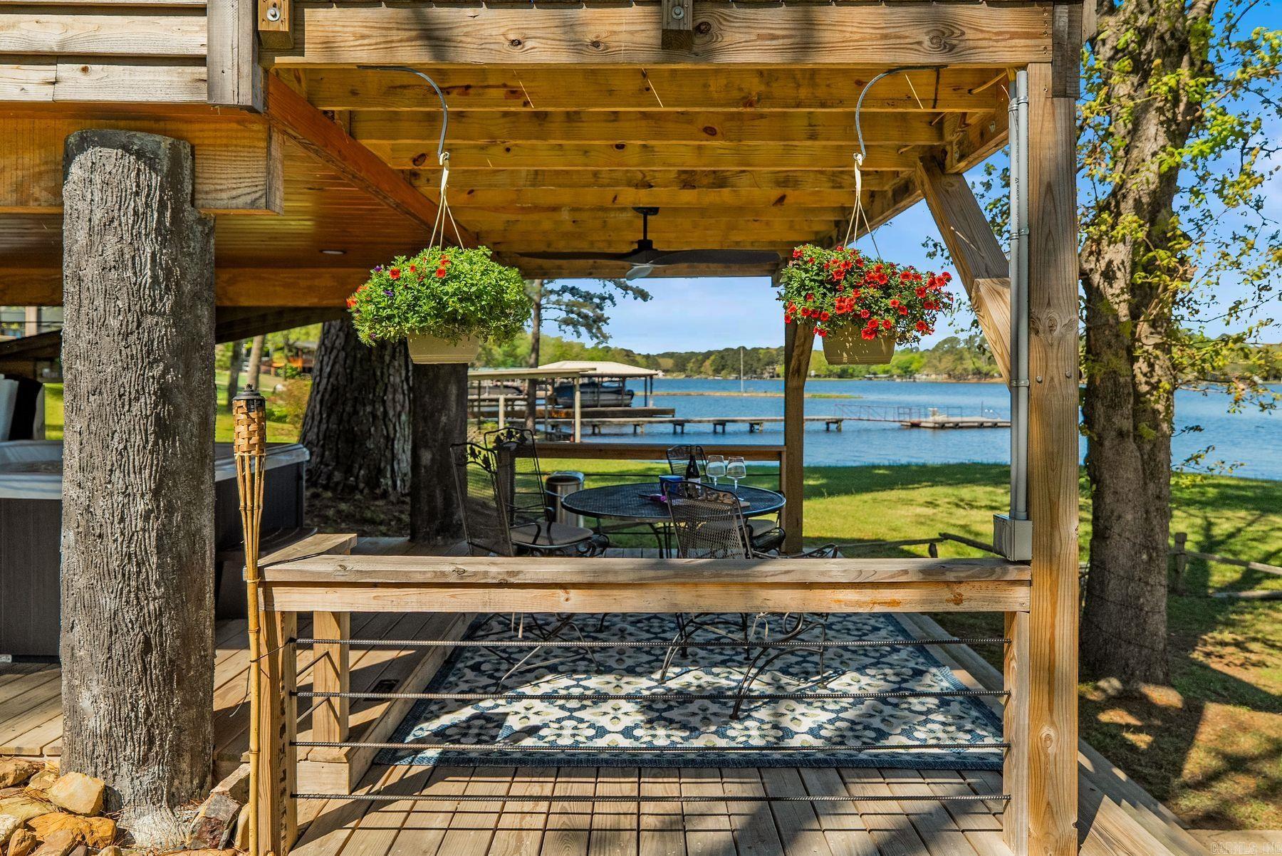 142 Northshore Terrace