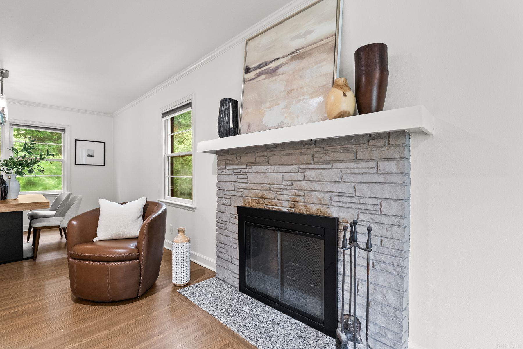 2104 Brownwood Rd