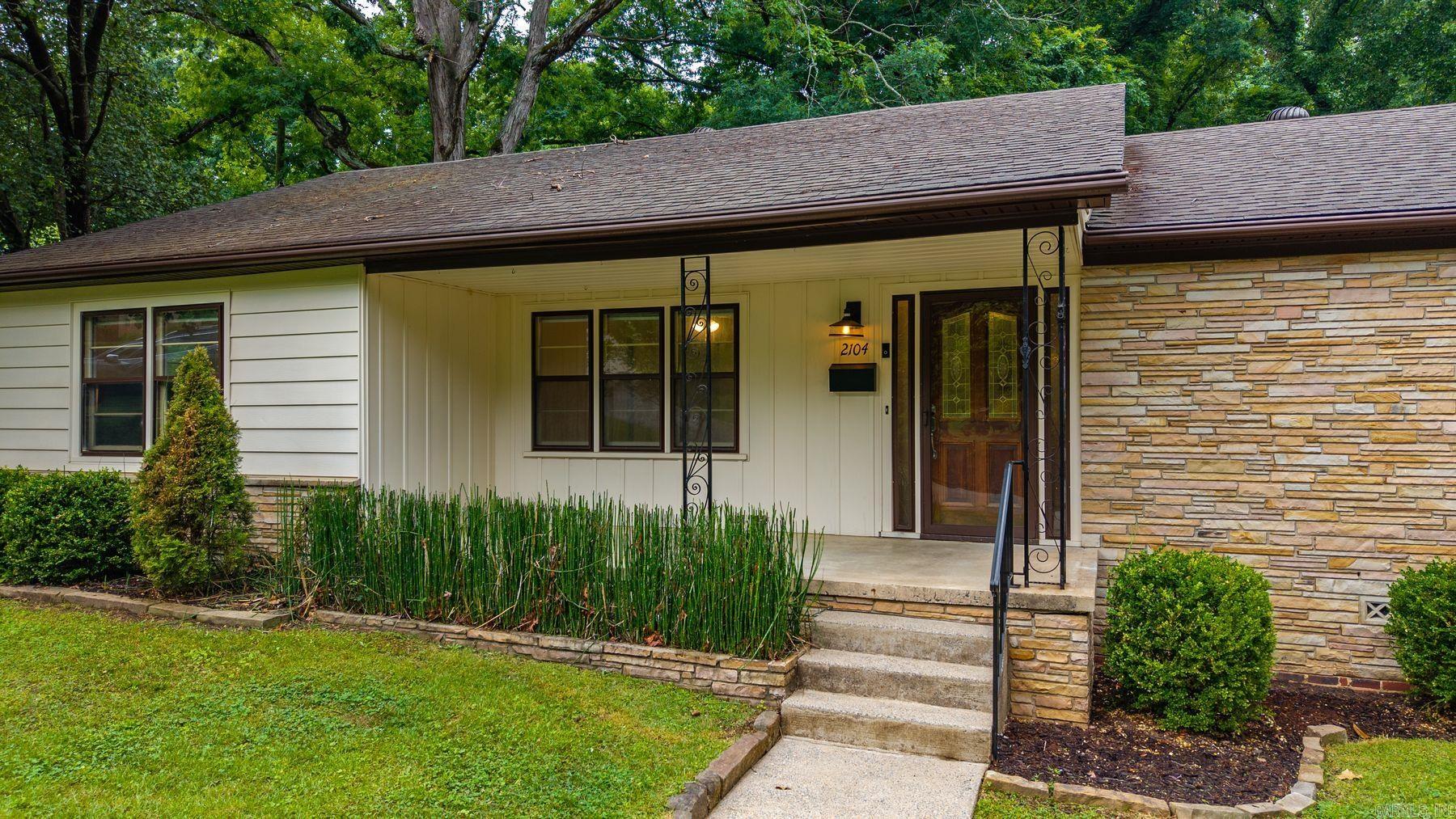 2104 Brownwood Rd