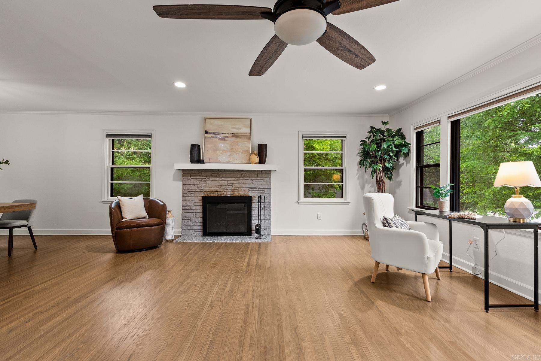 2104 Brownwood Rd