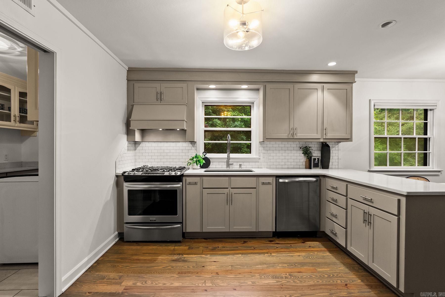 2104 Brownwood Rd