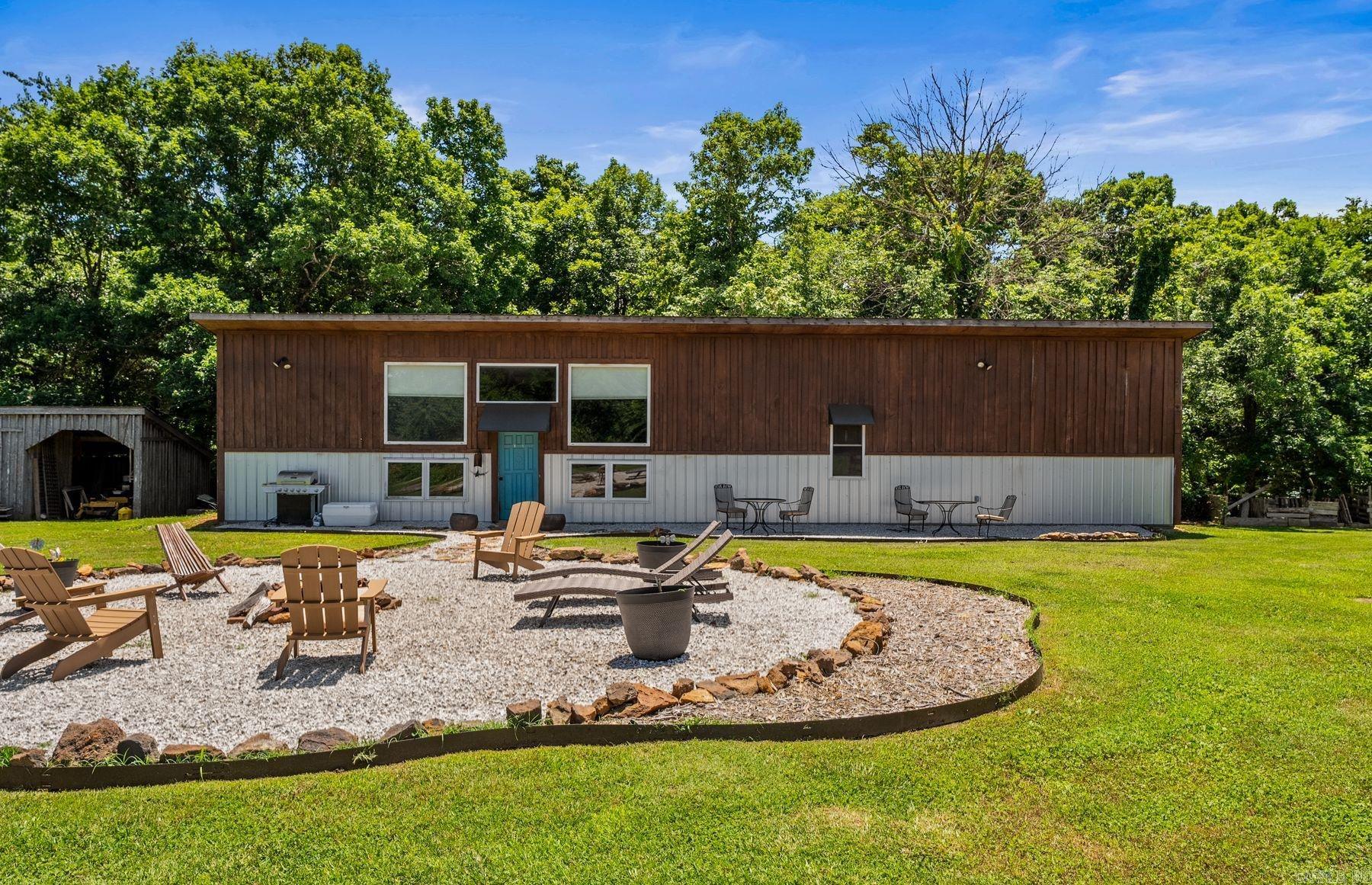 The Jasper Retreat