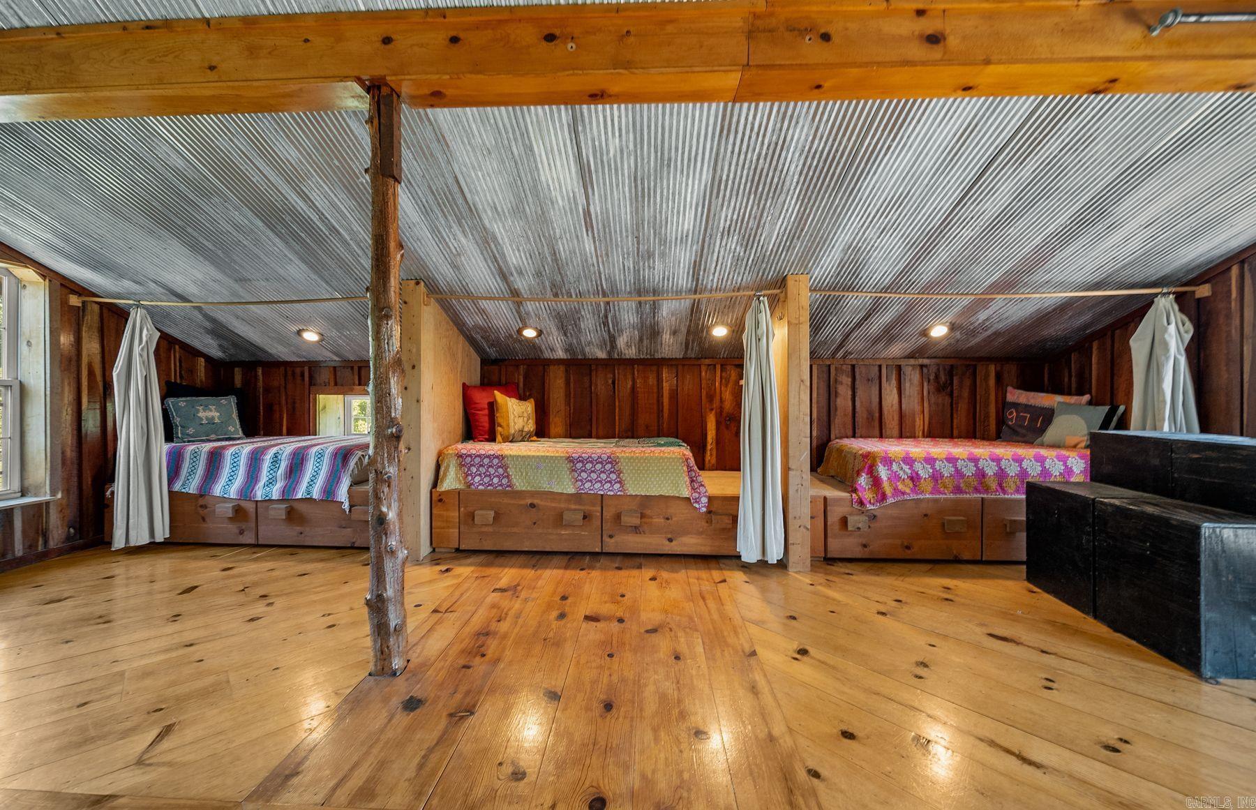 The Jasper Retreat