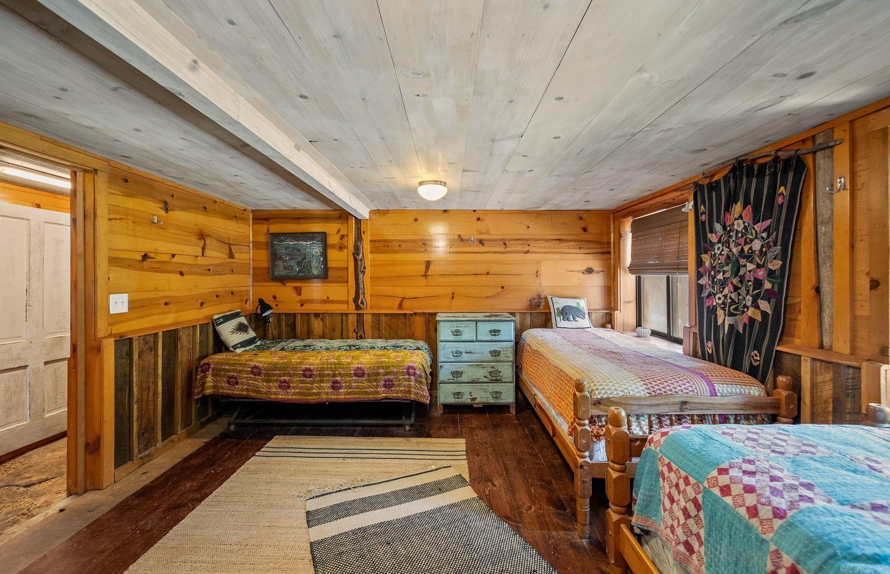 The Jasper Retreat