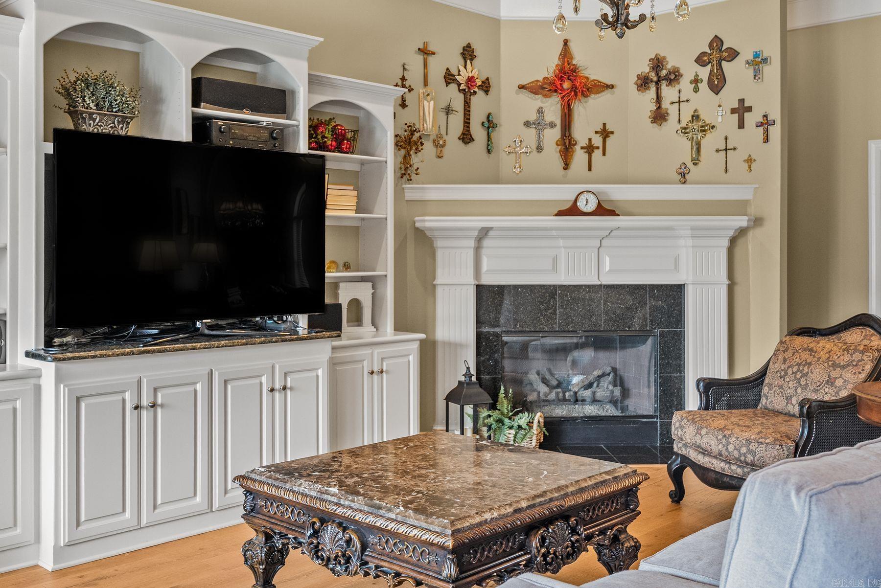 127 Grenoble Circle