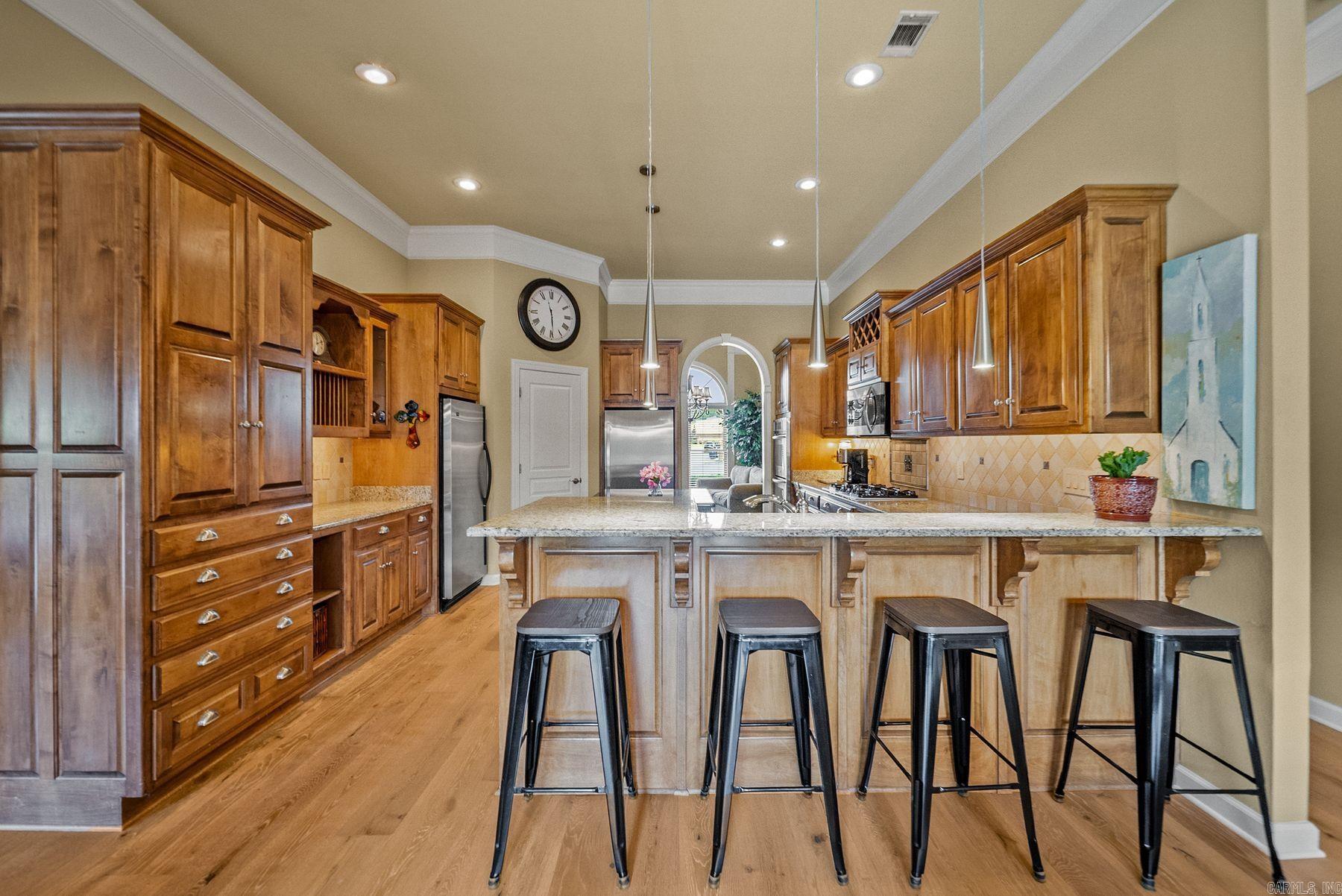 127 Grenoble Circle