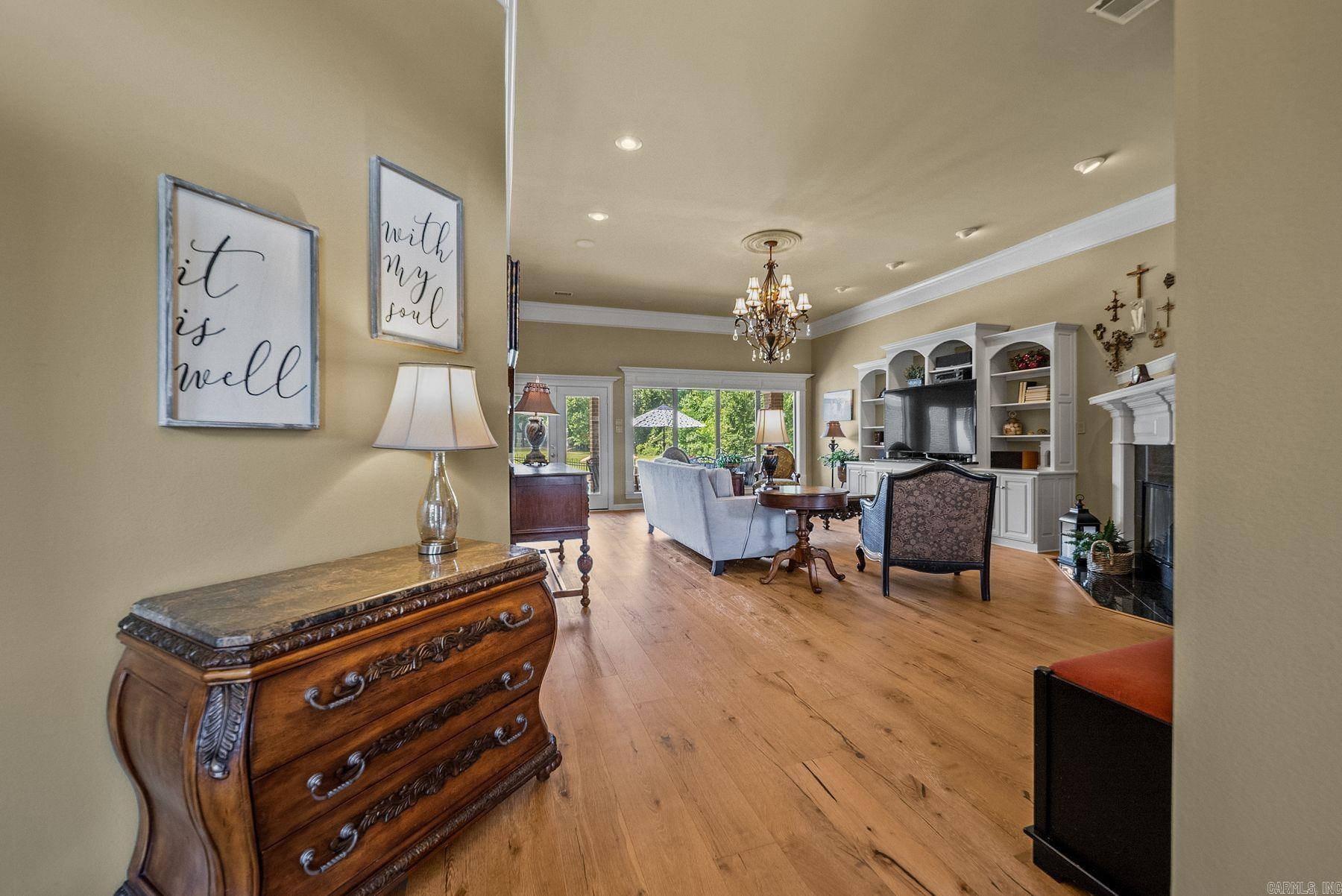 127 Grenoble Circle