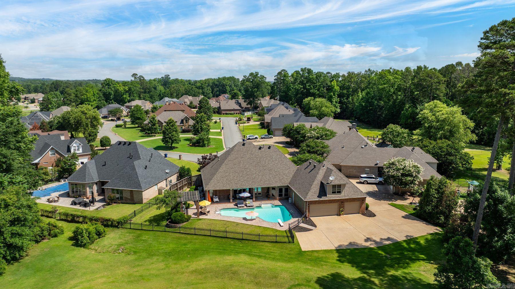 127 Grenoble Circle
