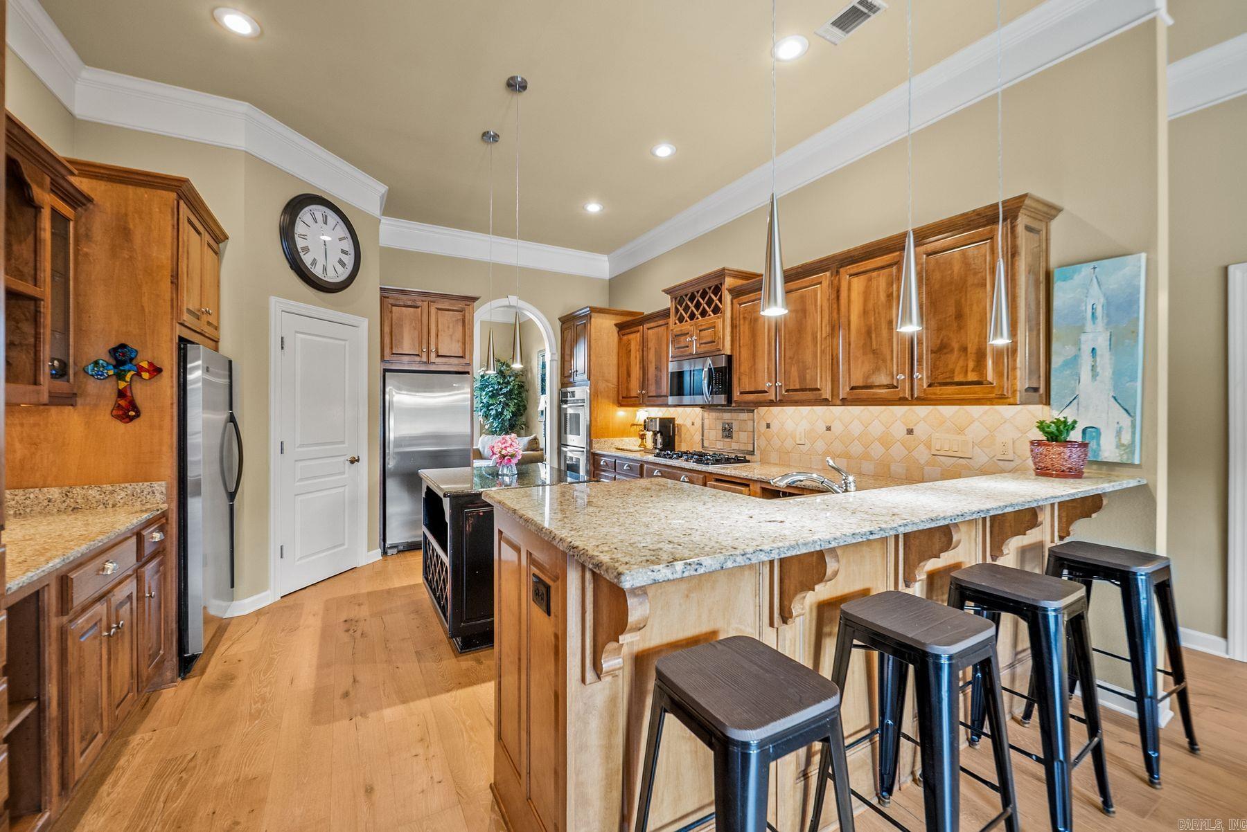 127 Grenoble Circle