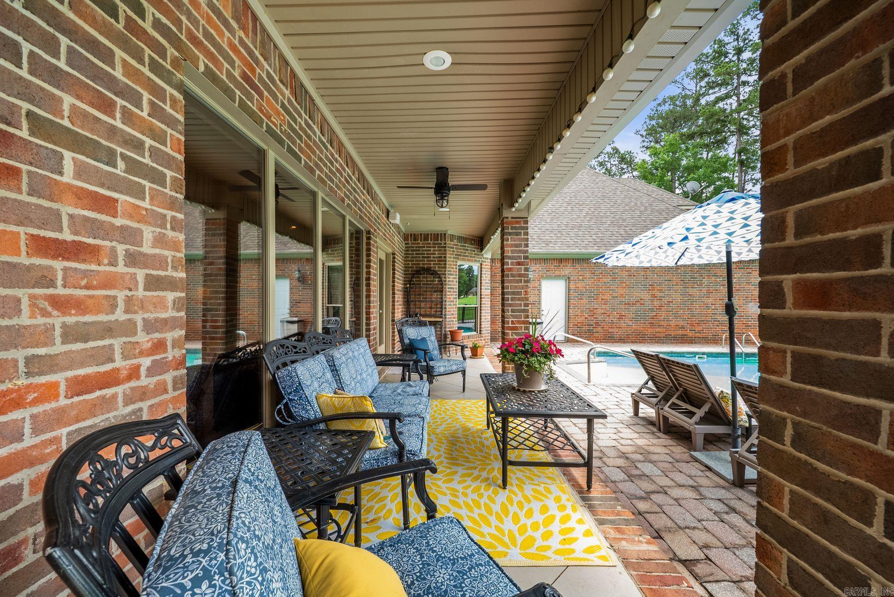 127 Grenoble Circle