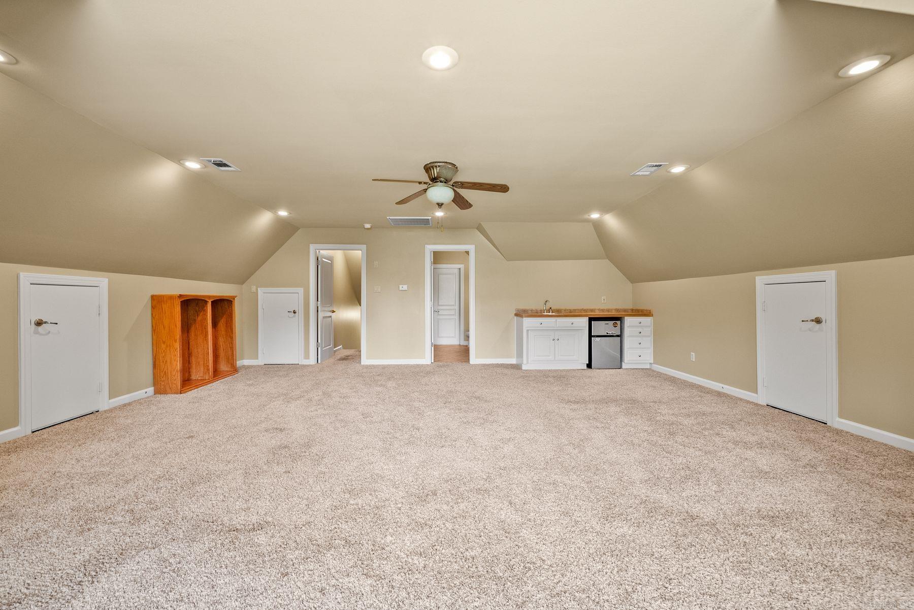 127 Grenoble Circle