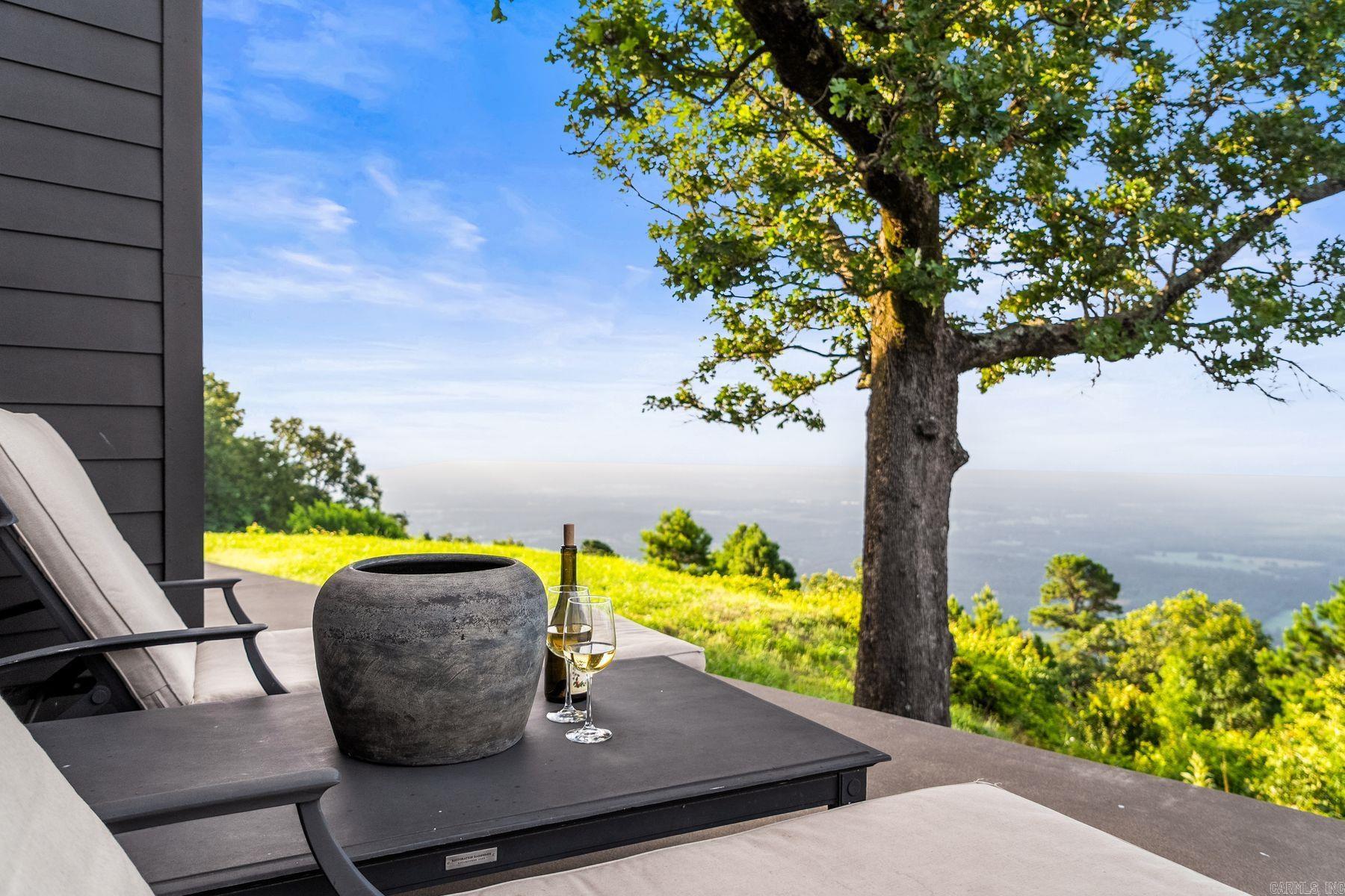 11334 Pool Hollow Road