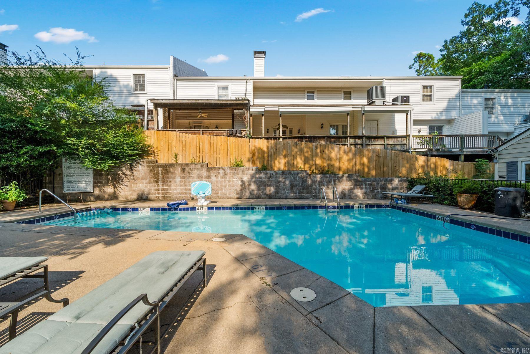 2805 Foxcroft Road Unit: 204