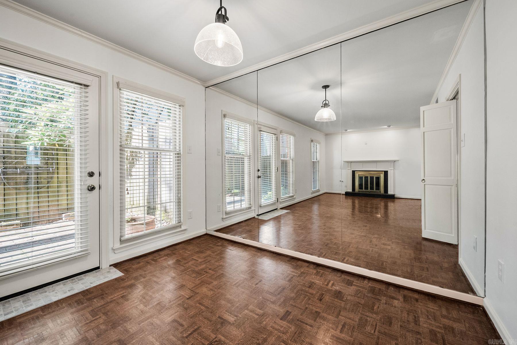 2805 Foxcroft Road Unit: 204