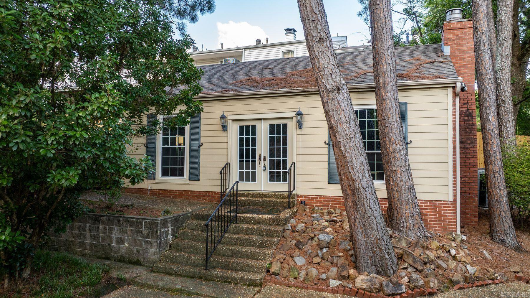 2805 Foxcroft Road Unit: 204