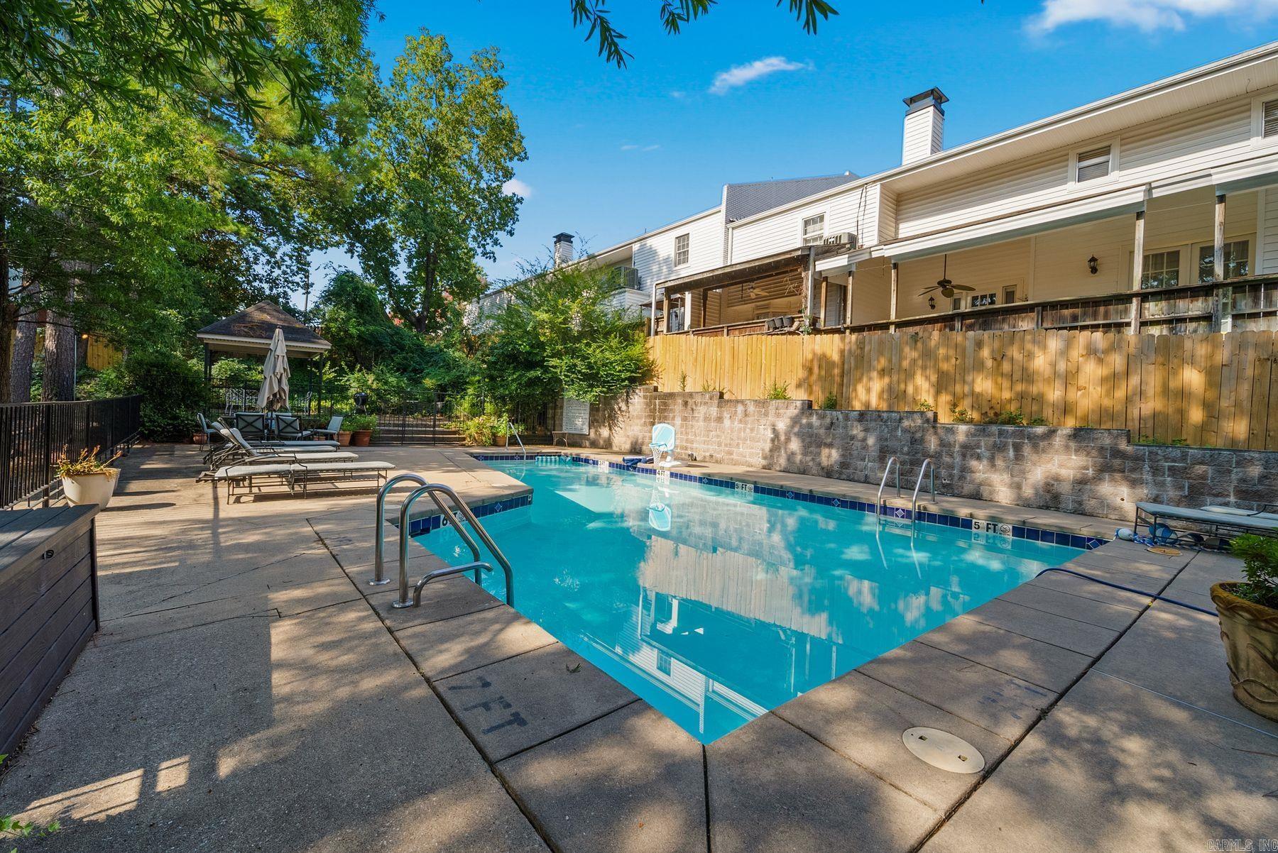 2805 Foxcroft Road Unit: 204