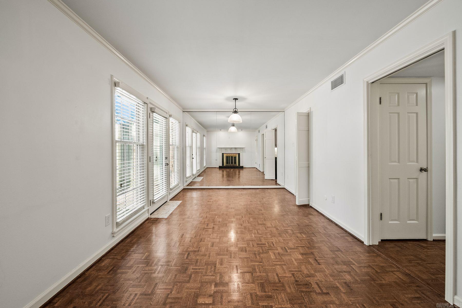 2805 Foxcroft Road Unit: 204