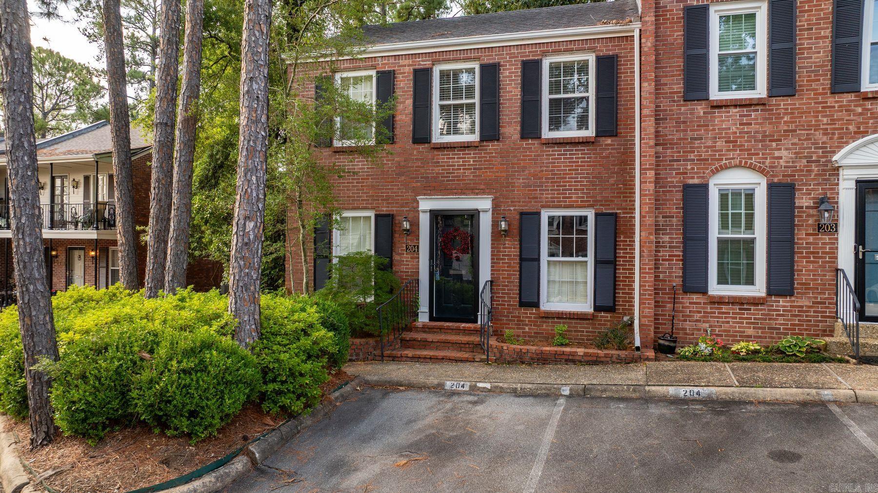 2805 Foxcroft Road Unit: 204