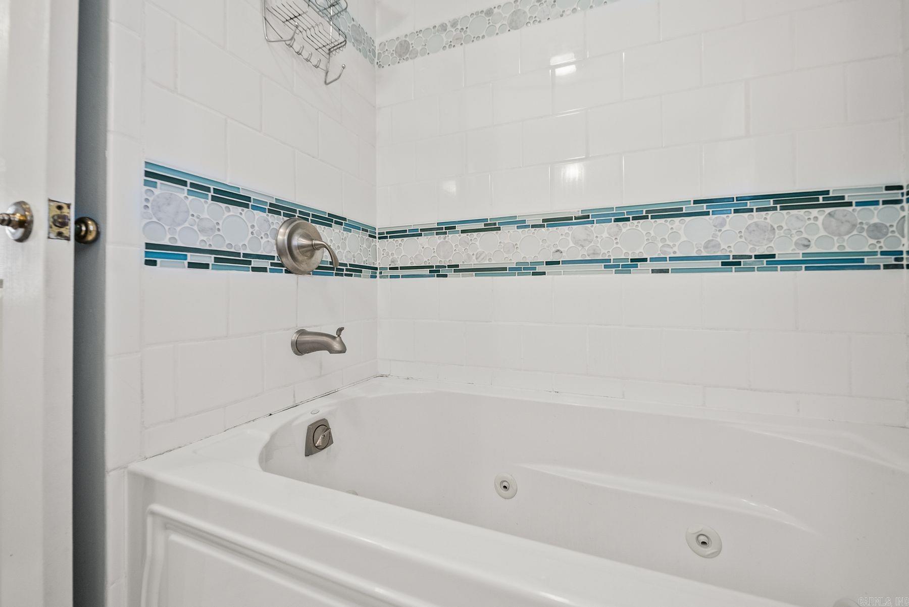2805 Foxcroft Road Unit: 204